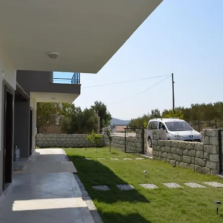 Nalyakonak Villa Alaçatı